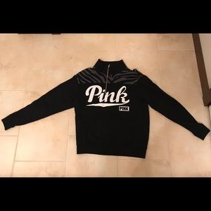 Black sweatshirt pink